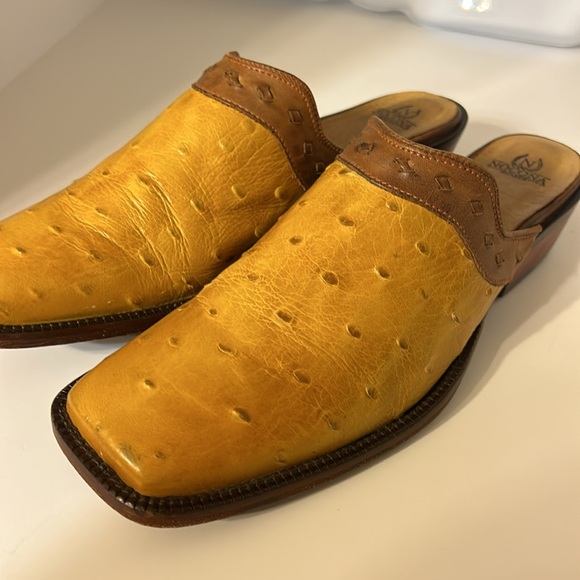 Nocona Full Quill Ostrich Square Toe Western Mule Boots Shoes Yellow Women US9B - Picture 2 of 9